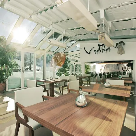Hinterwies - In / / Dine 酒店