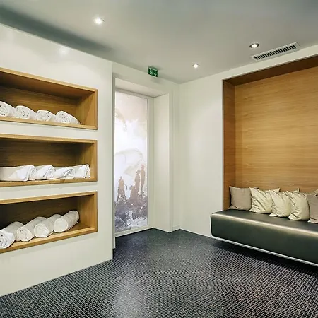 Hinterwies - In / / Dine Hotel Lech