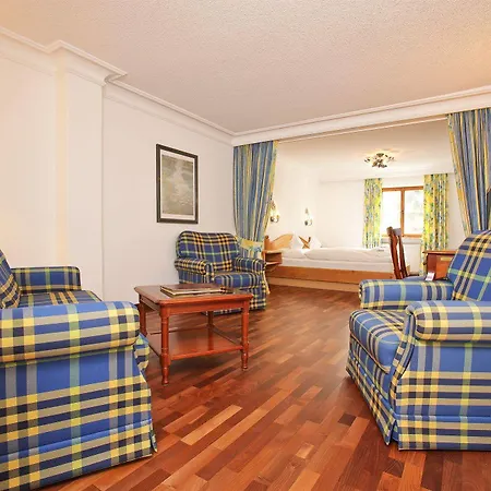 Hinterwies - In / / Dine Hotel Lech