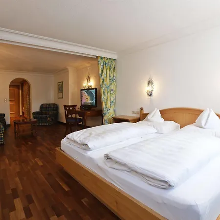 Hinterwies - In / / Dine 4* Lech