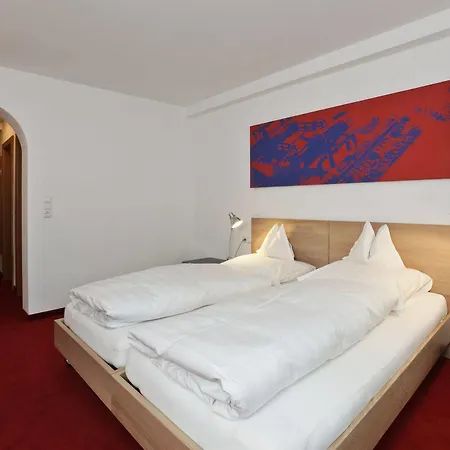 Hinterwies - In / / Dine Hotel Lech